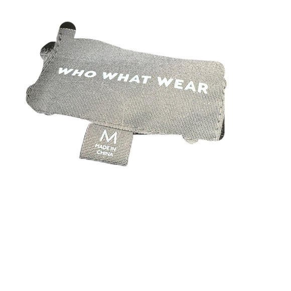 Chic Black Velvet Jacket with Gold Accents - Picture 3 of 5